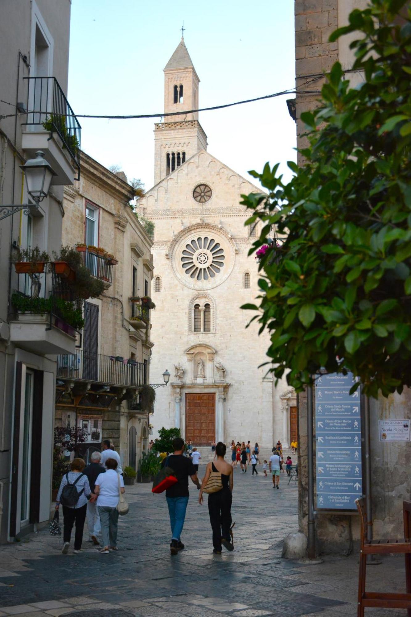 Casa Chloe - Vicino Al Porto E Basilica San Nicola Apartment Bari Exterior foto